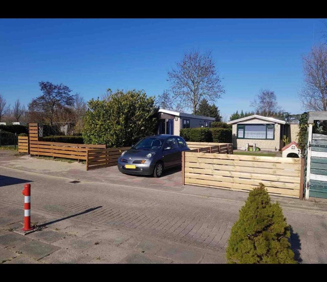Cozy Chalet In Opmeer Near Amsterdam And Beach Екстериор снимка