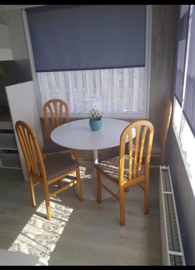 Cozy Chalet In Opmeer Near Amsterdam And Beach Екстериор снимка
